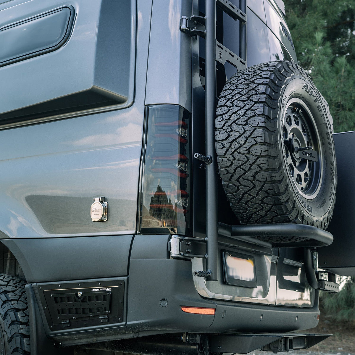 Sprinter LUXX-Series LED Tail Lights Black Smoke