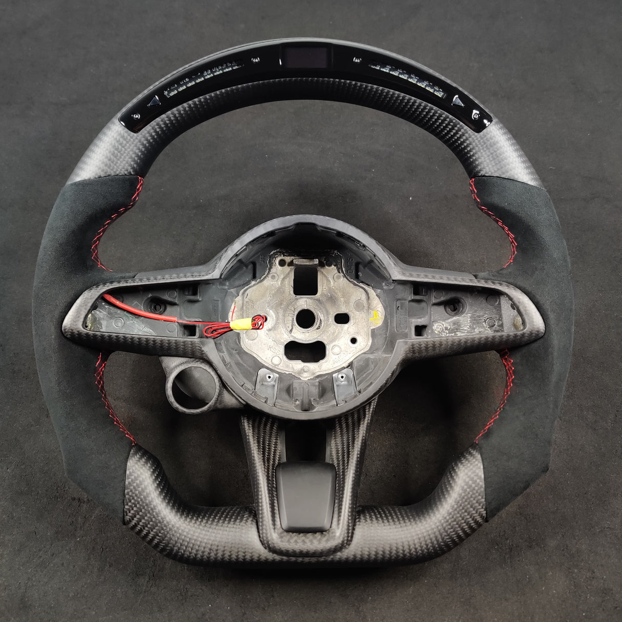 2017-2021 Alfa Romeo Stelvio Giulia Custom Carbon Fiber Steering Wheel - AutoLEDTech.com