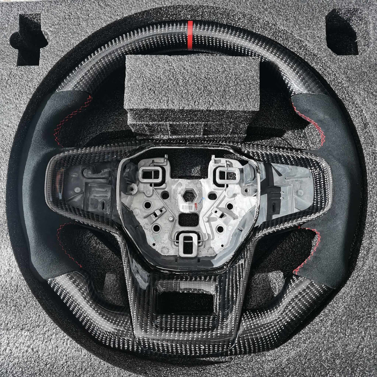 2021-2026+ Ford Bronco Custom Carbon Fiber Steering Wheel - AutoLEDTech.com