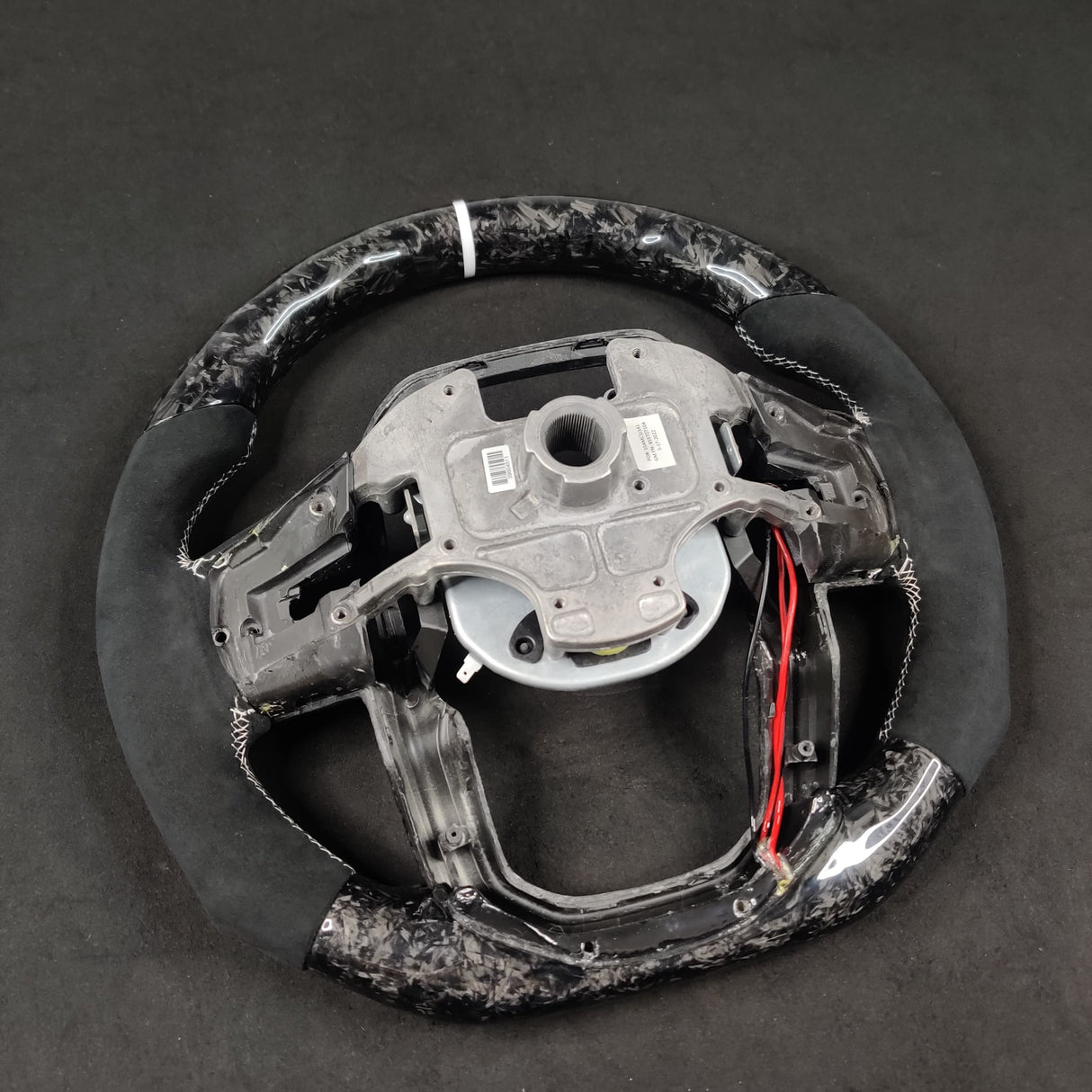 2023-2025+ Chevy Colorado Custom Carbon Fiber Steering Wheel - AutoLEDTech.com