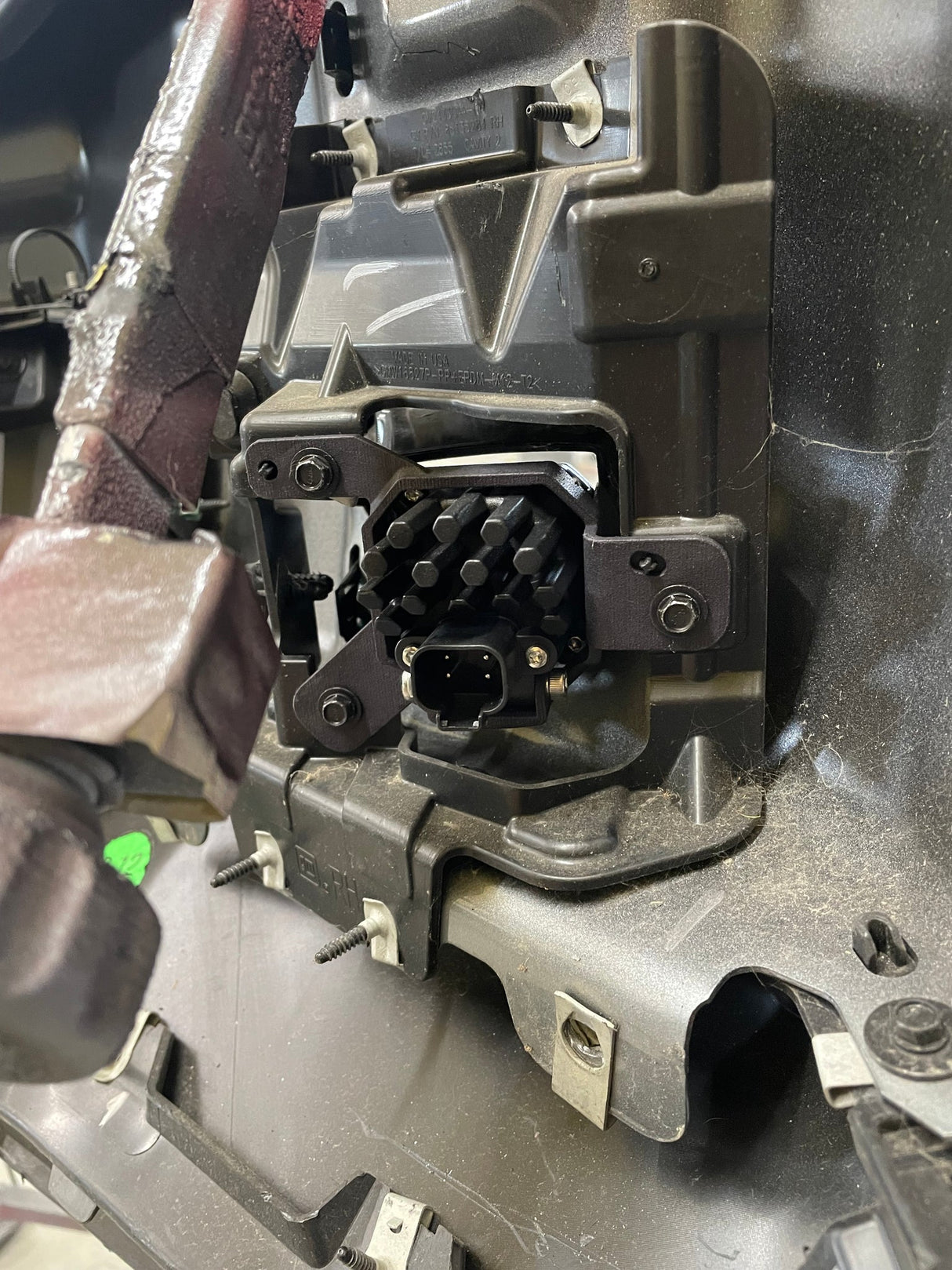 2024-2026+ GMC Sierra HD LED Pod Fog Light + Bracket Kit