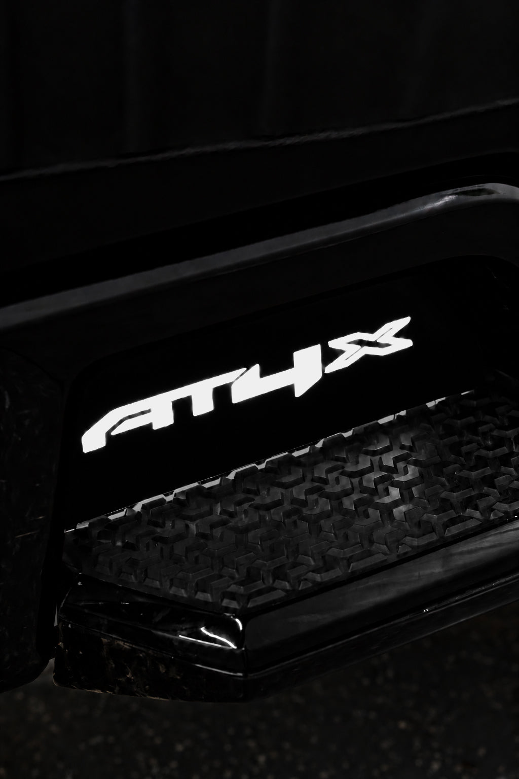 2020-2027+ GMC/Chevy HD Illuminated Side Step Inserts