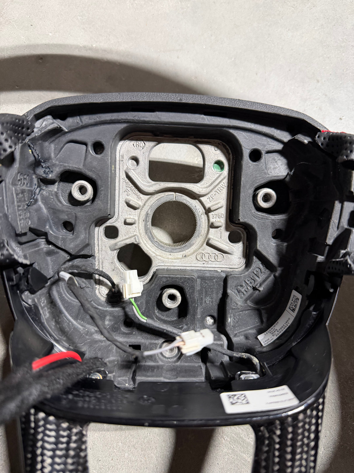 2015-2026+ Audi SQ3/SQ5/SQ7/SQ8 Carbon Fiber Steering Wheel - IN STOCK - AutoLEDTech.com
