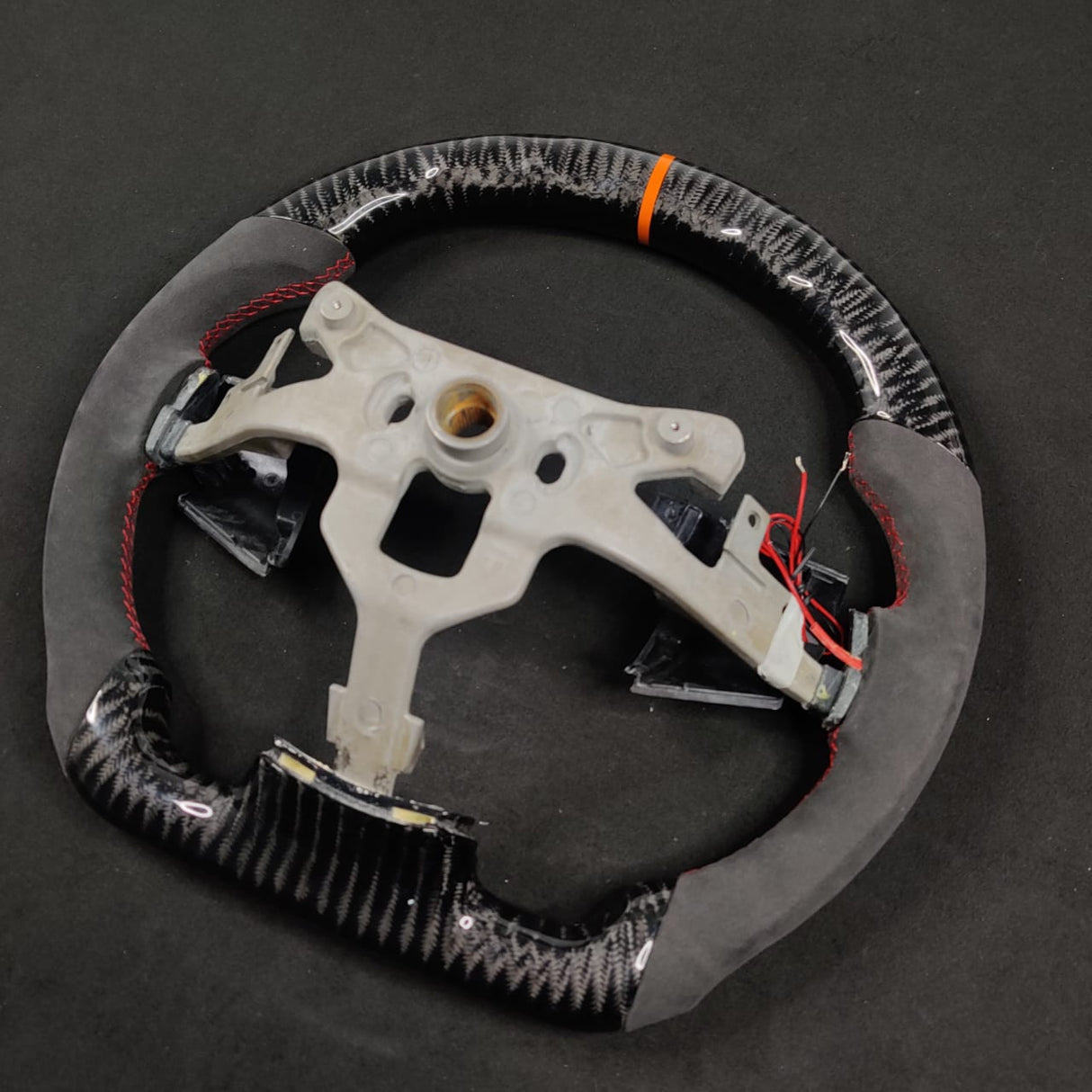 2006-2013 C6 Corvette Custom Carbon Fiber Steering Wheel - AutoLEDTech.com