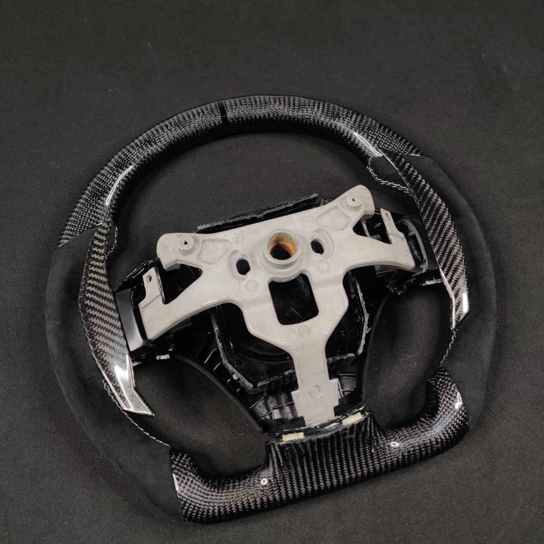 2006-2013 C6 Corvette Custom Carbon Fiber Steering Wheel - AutoLEDTech.com