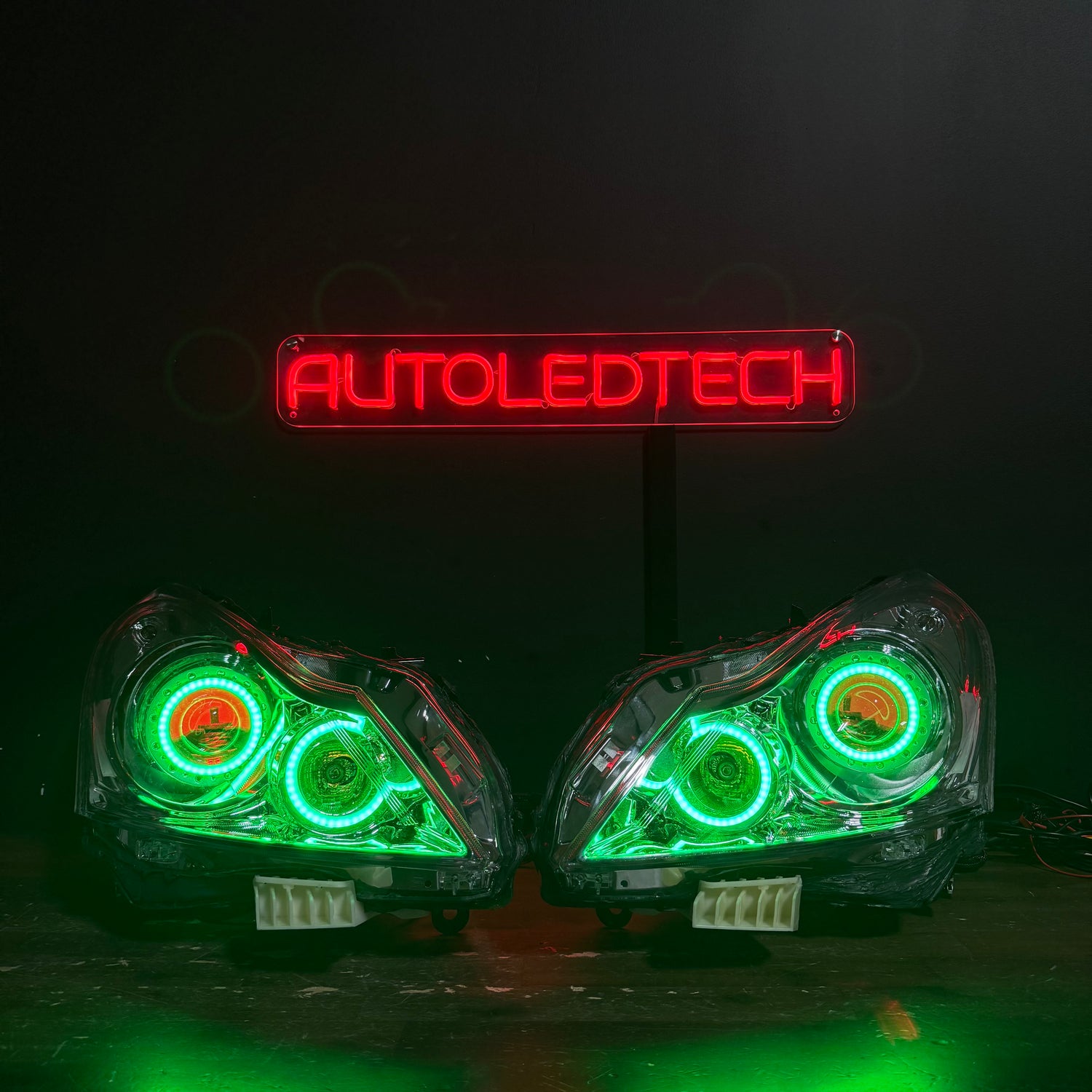 2010-2015 Infiniti G37 G25 Q40 Sedan RGBW Flow Series LED Halo Prebuilt Headlights