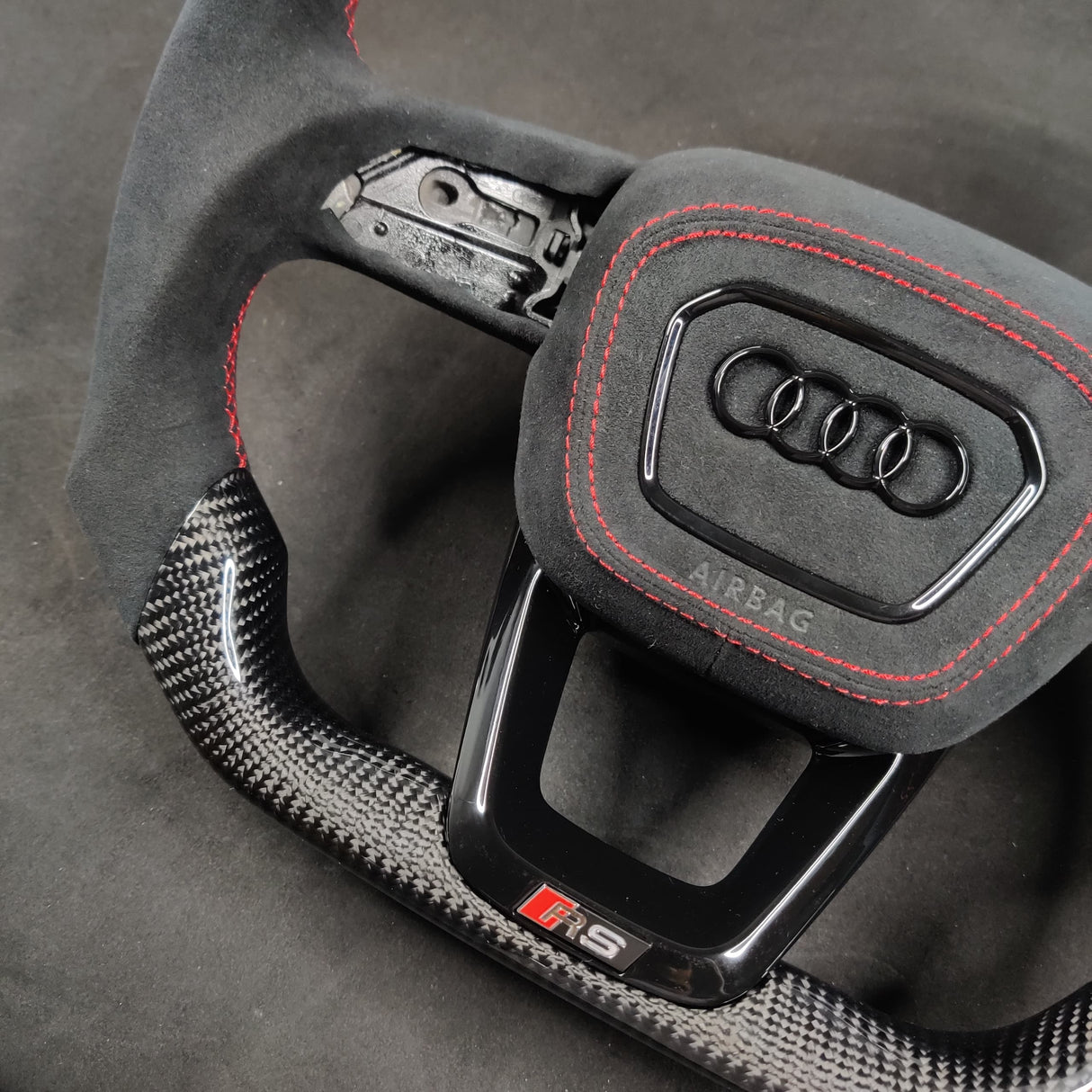 2015-2026+ Audi Q3/Q5/Q7/Q8 Custom Carbon Fiber Steering Wheel - AutoLEDTech.com