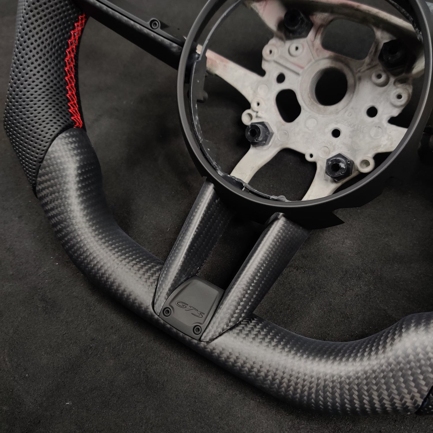 2012-2018 Bentley Continental GT Custom Carbon Fiber Steering Wheel