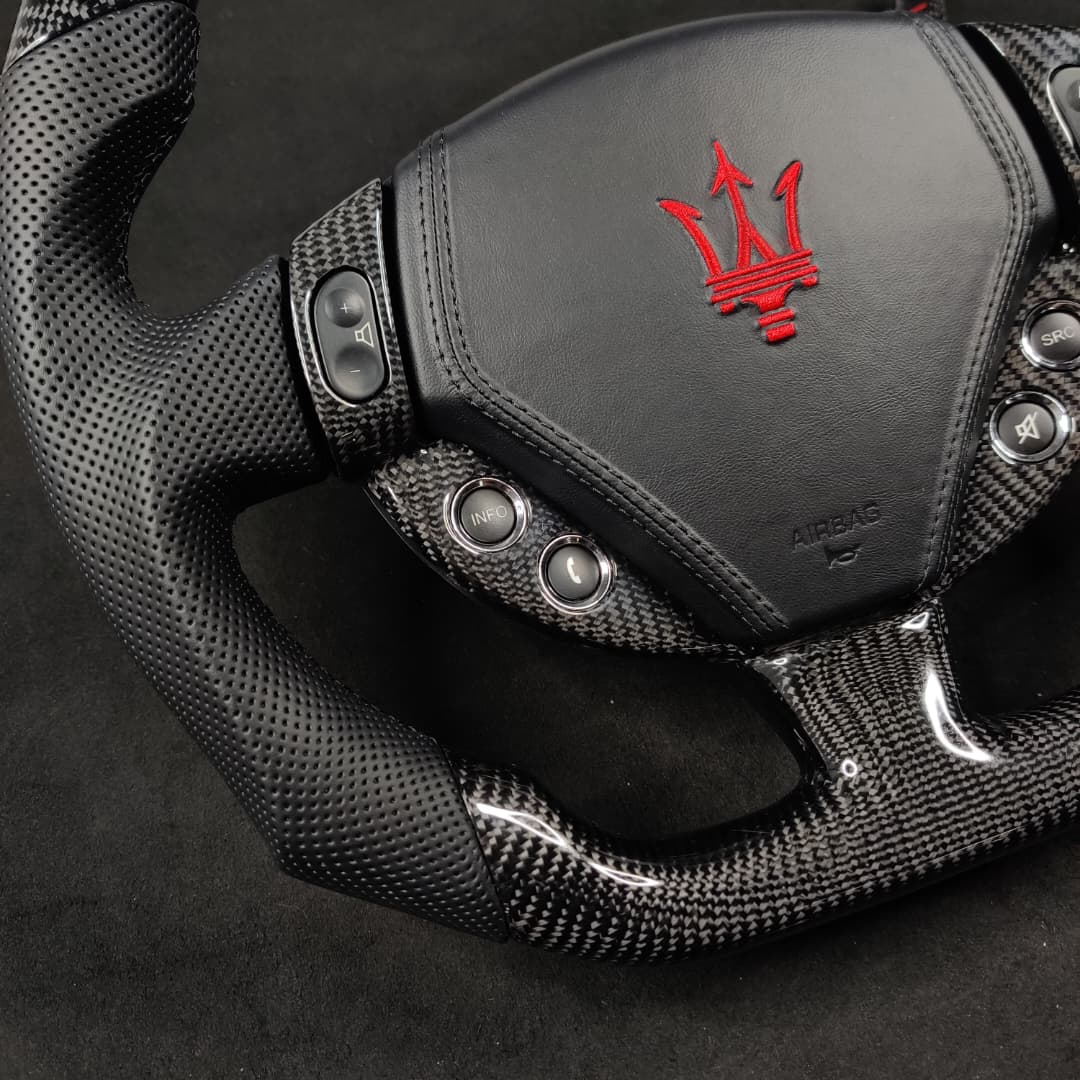 2008-2014 Maserati GranTurismo Custom Carbon Fiber Steering Wheel