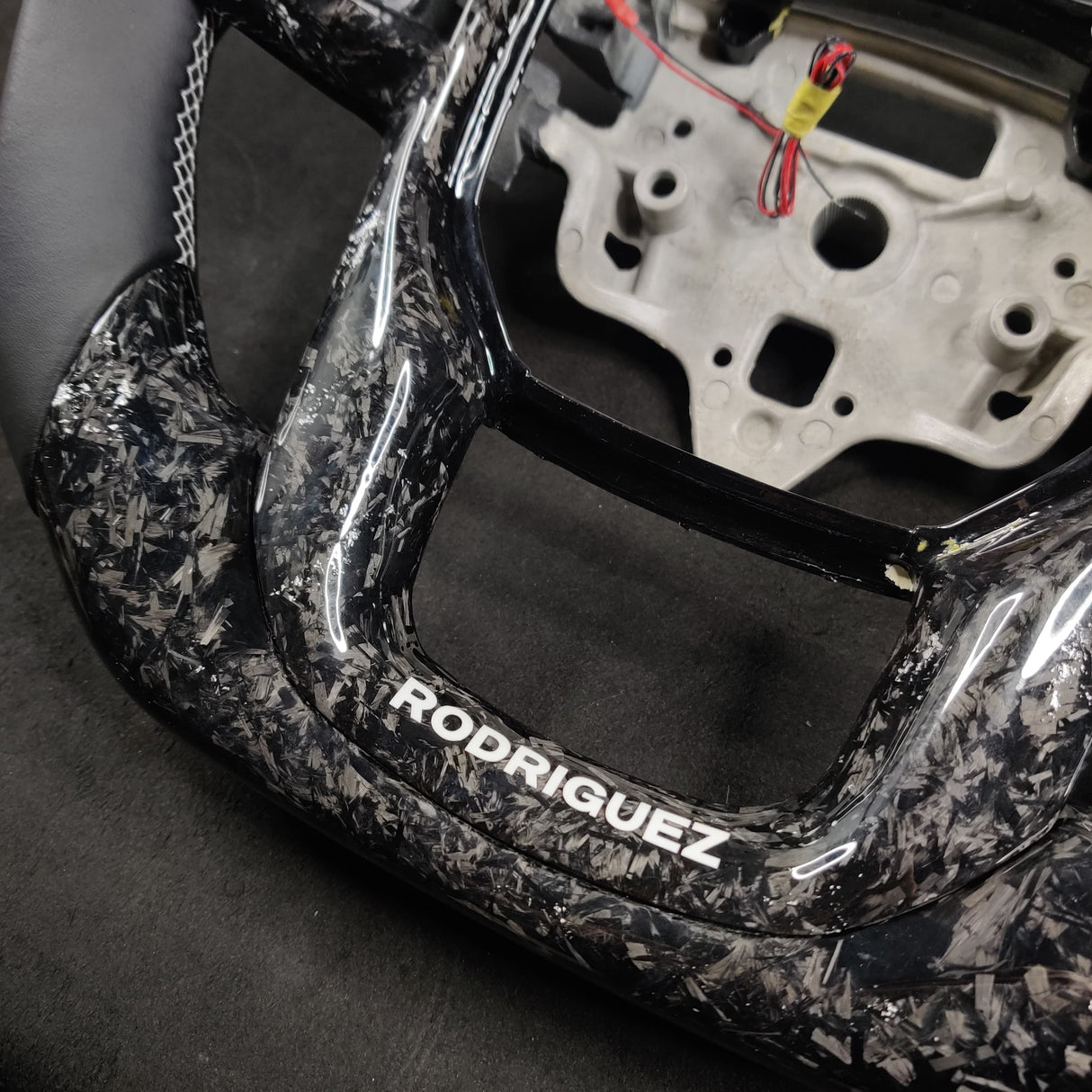 2020-2026+ GMC Sierra 1500 2500 HD Custom Carbon Fiber Steering Wheel - AutoLEDTech.com