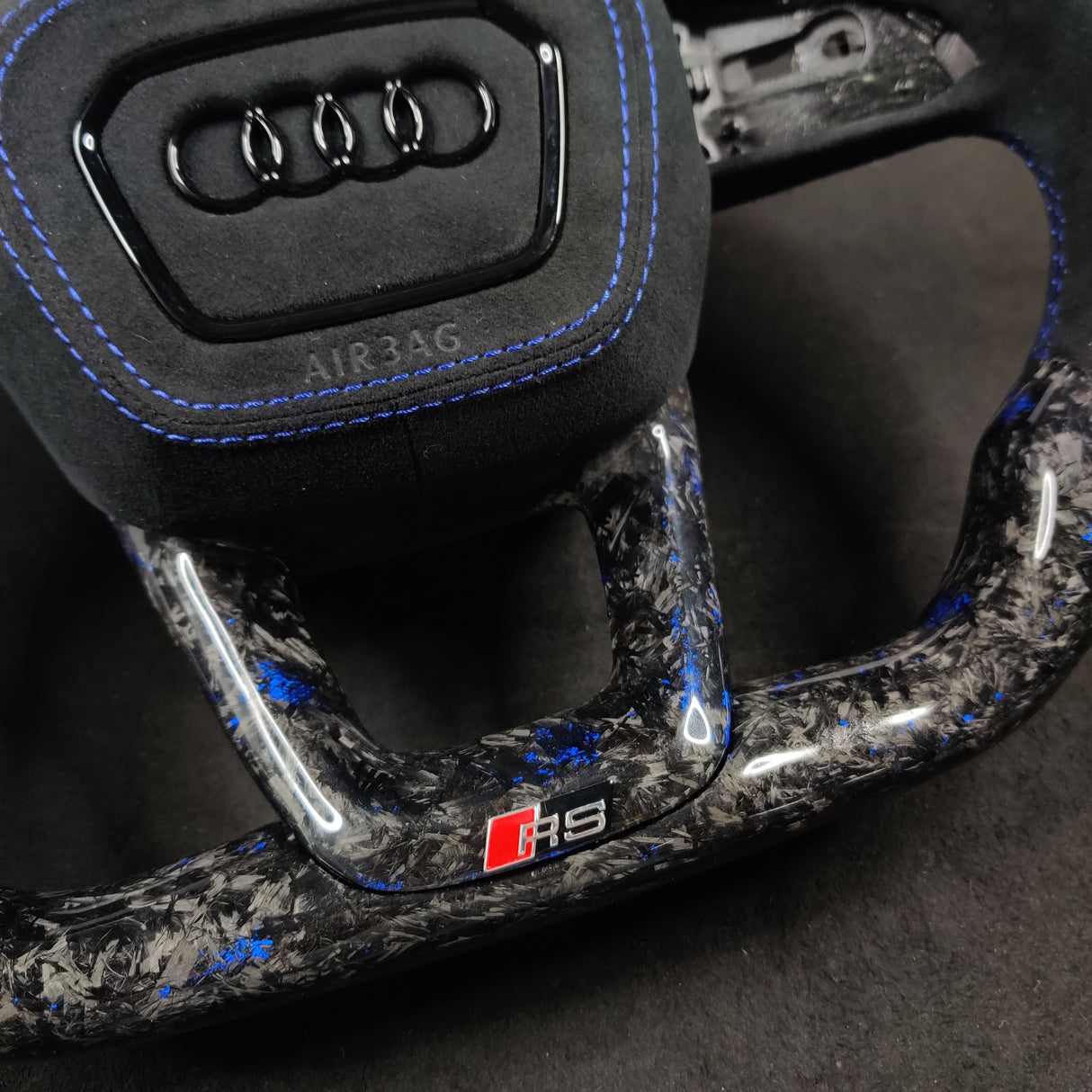 2015-2026+ Audi Q3/Q5/Q7/Q8 Custom Carbon Fiber Steering Wheel - AutoLEDTech.com