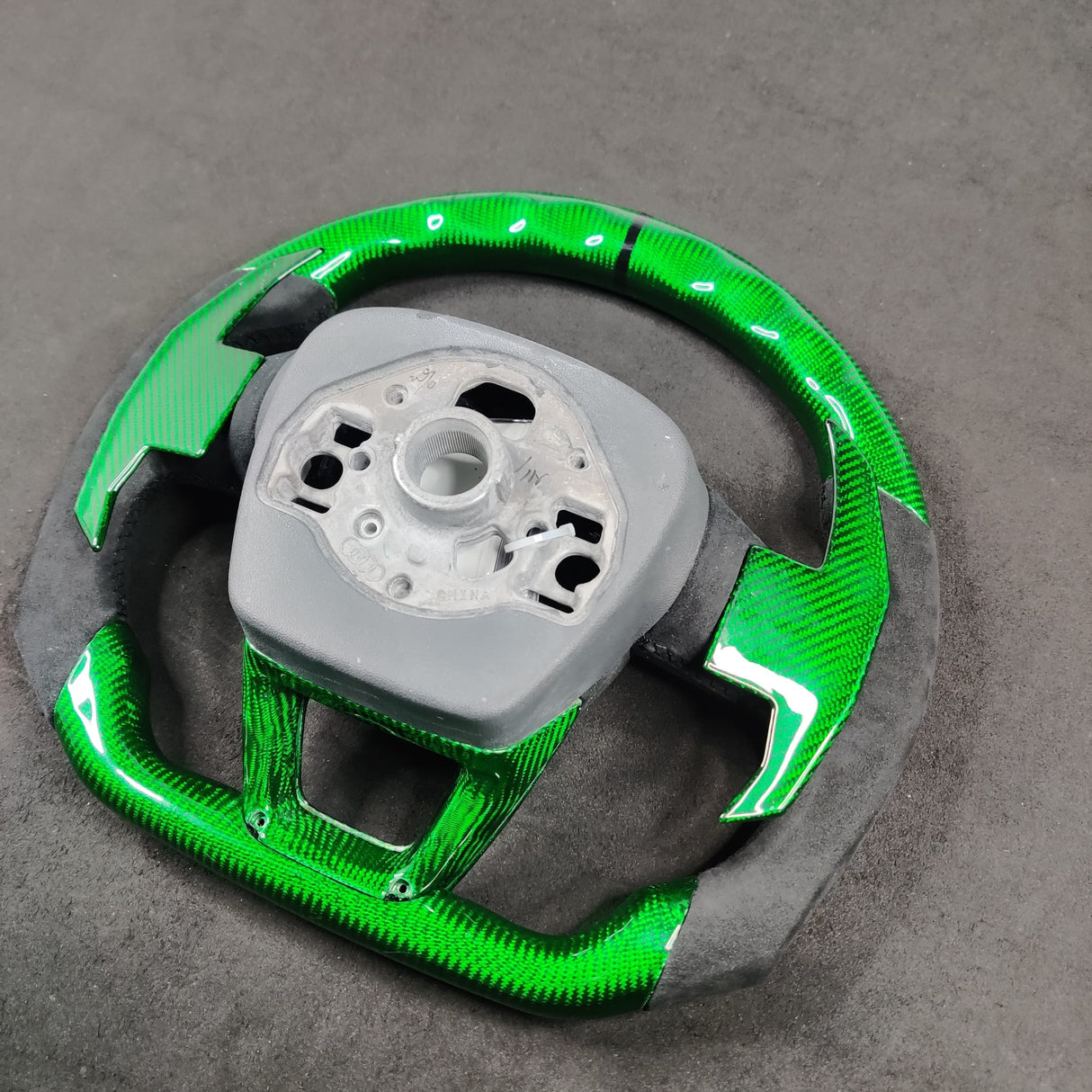 2015-2026+ Audi Q3/Q5/Q7/Q8 Custom Carbon Fiber Steering Wheel - AutoLEDTech.com