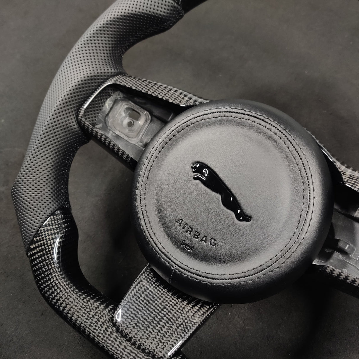 2014-2025 Jaguar F-Type F-Pace Custom Carbon Fiber Steering Wheel - AutoLEDTech.com