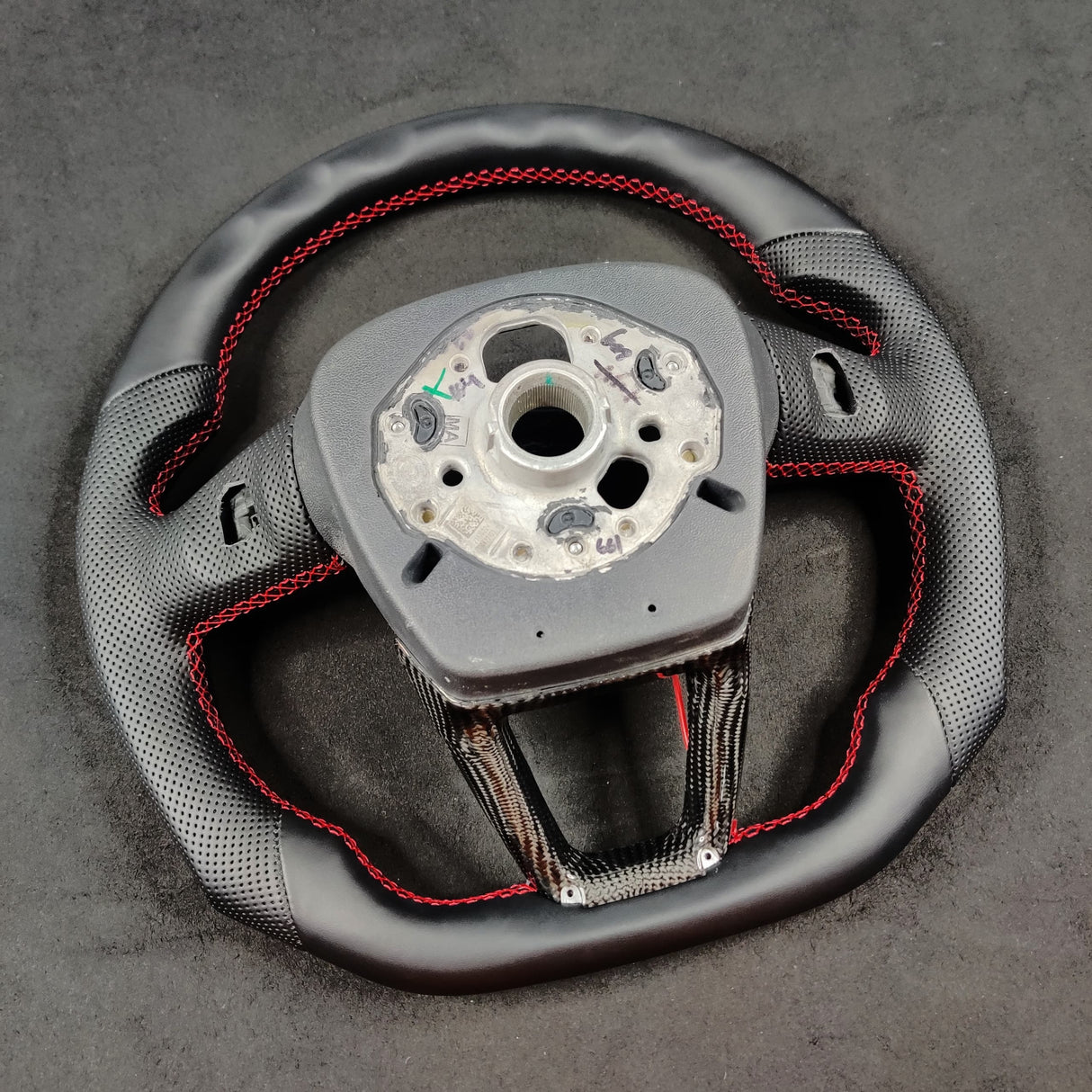 2015-2026+ Audi SQ3/SQ5/SQ7/SQ8 Carbon Fiber Steering Wheel - IN STOCK - AutoLEDTech.com