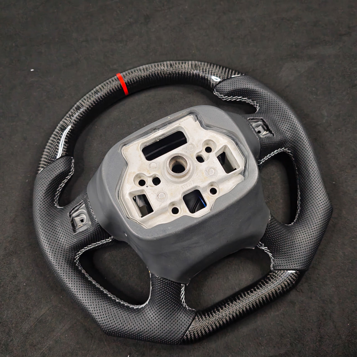 2014-2020 GMC Sierra Yukon Custom Carbon Fiber Steering Wheel - AutoLEDTech.com