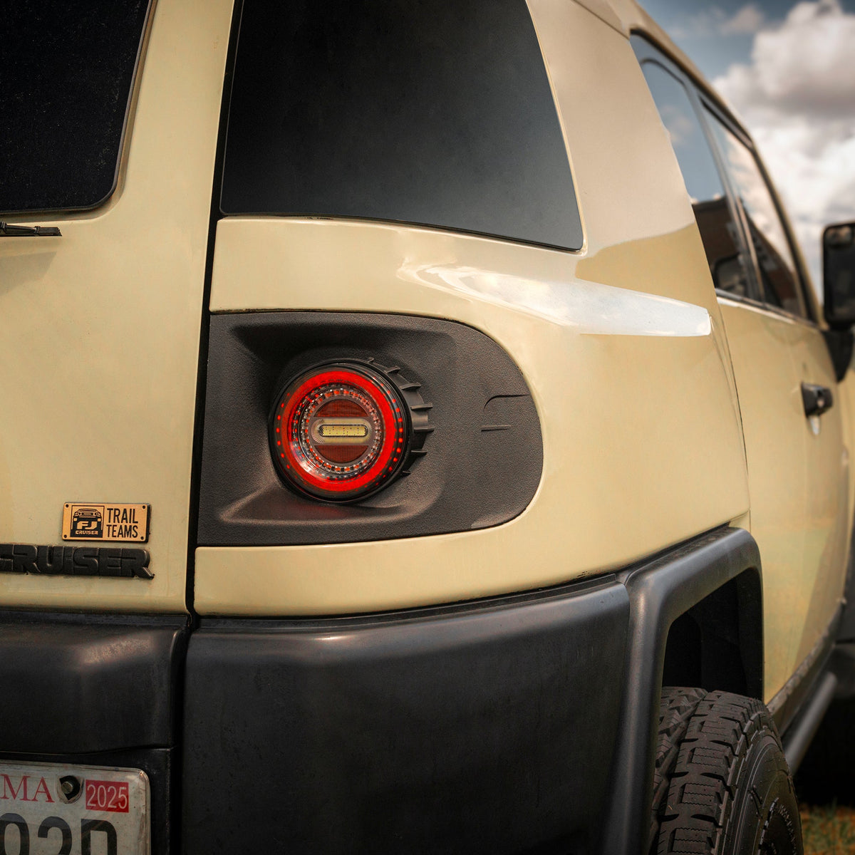 2007-2014 Toyota FJ Cruiser LED Flush Mount Tail Lights - AutoLEDTech.com