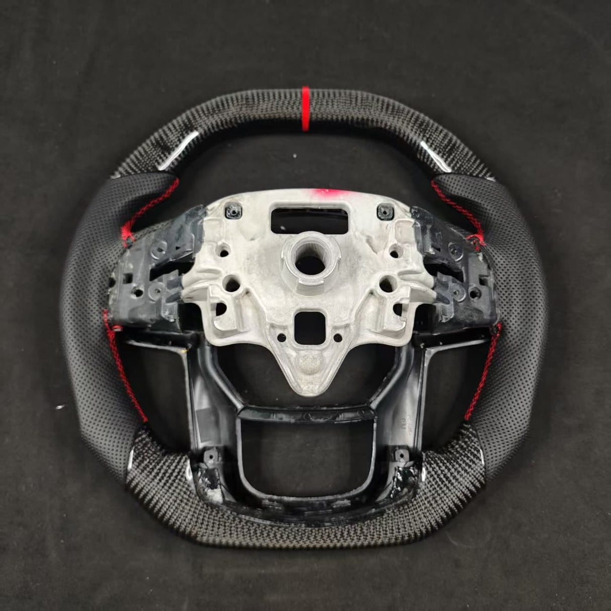 2023-2025+ Chevy Colorado Custom Carbon Fiber Steering Wheel - AutoLEDTech.com