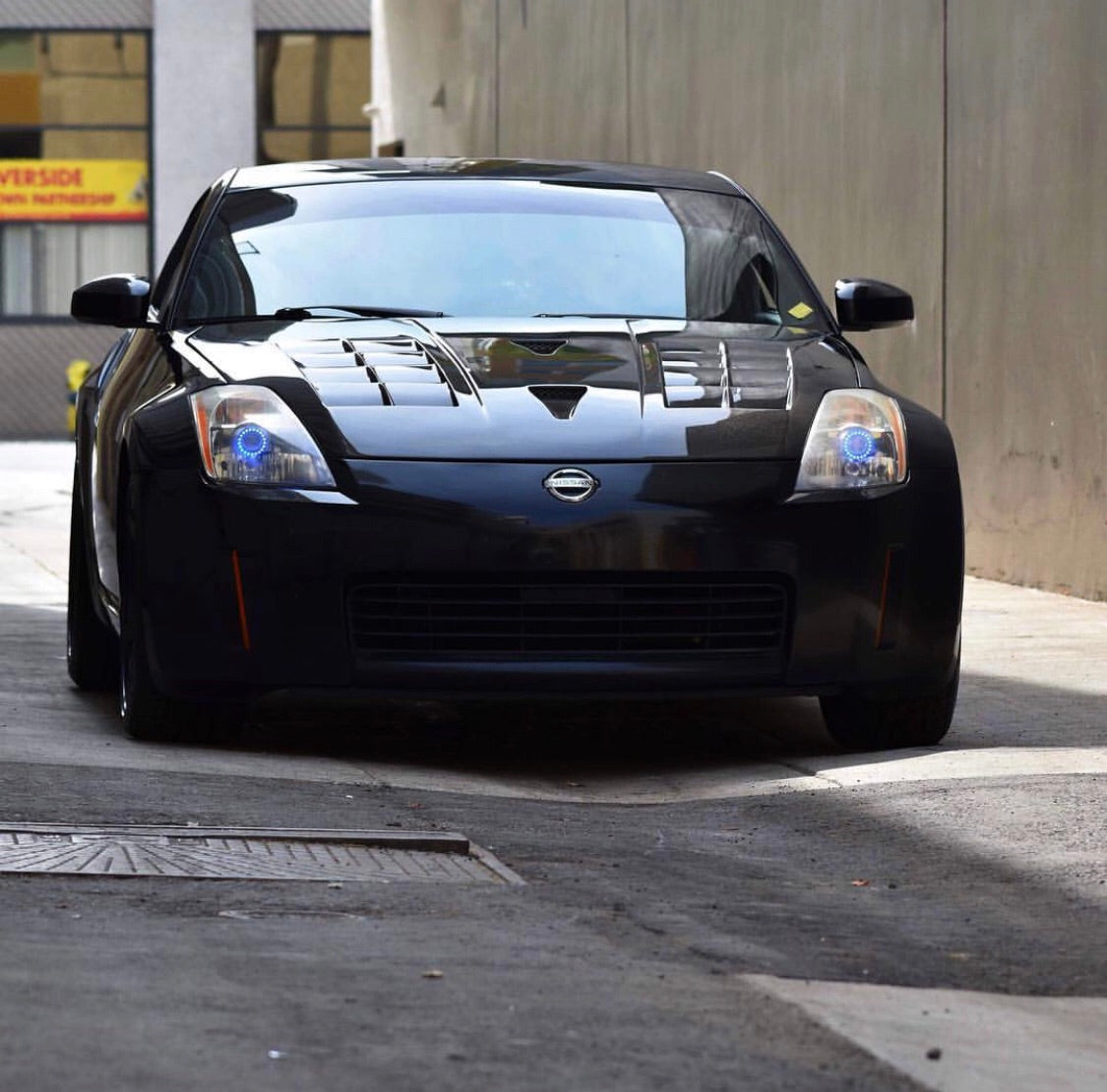 2003-2009 Nissan 350z RGBW Color-Chasing LED Halo Kit LED headlight kit AutoLEDTech Oracle Lighting Trendz Flow Series RGBHaloKits OneUpLighting Morimoto