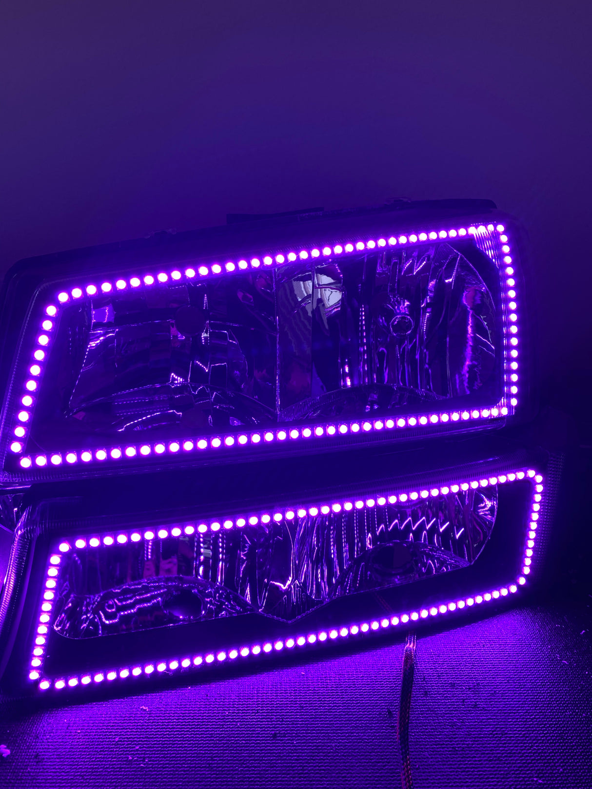 2003-2006 Chevrolet Silverado/Avalanche Prebuilt RGBW Color-Chasing LED Halo Headlights LED headlight kit AutoLEDTech Oracle Lighting Trendz Flow Series RGBHaloKits OneUpLighting Morimoto