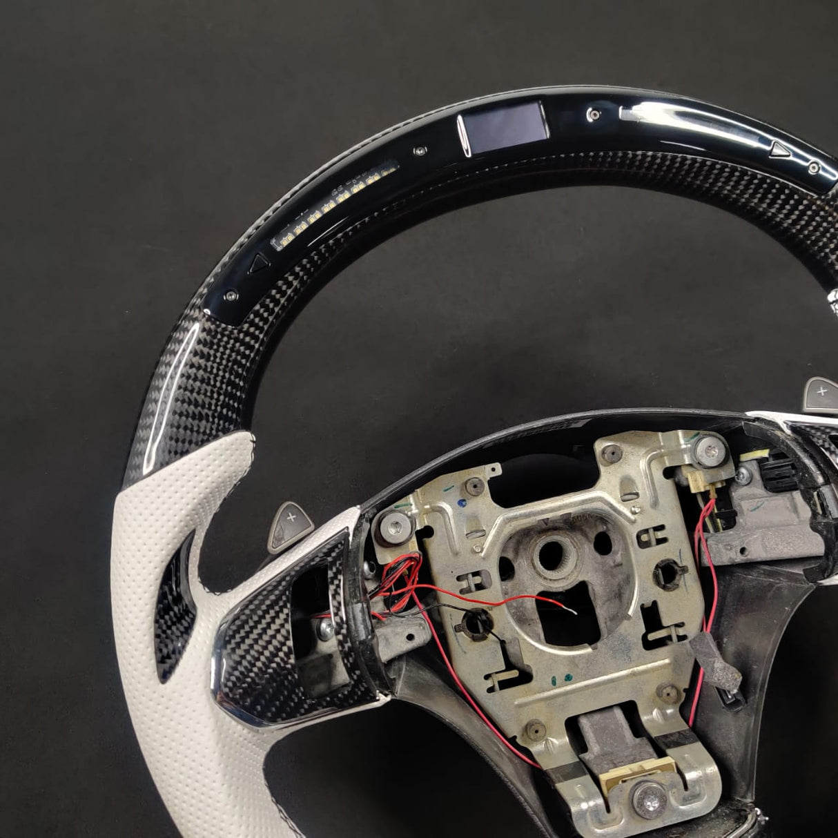2006-2013 C6 Corvette Custom Carbon Fiber Steering Wheel - AutoLEDTech.com