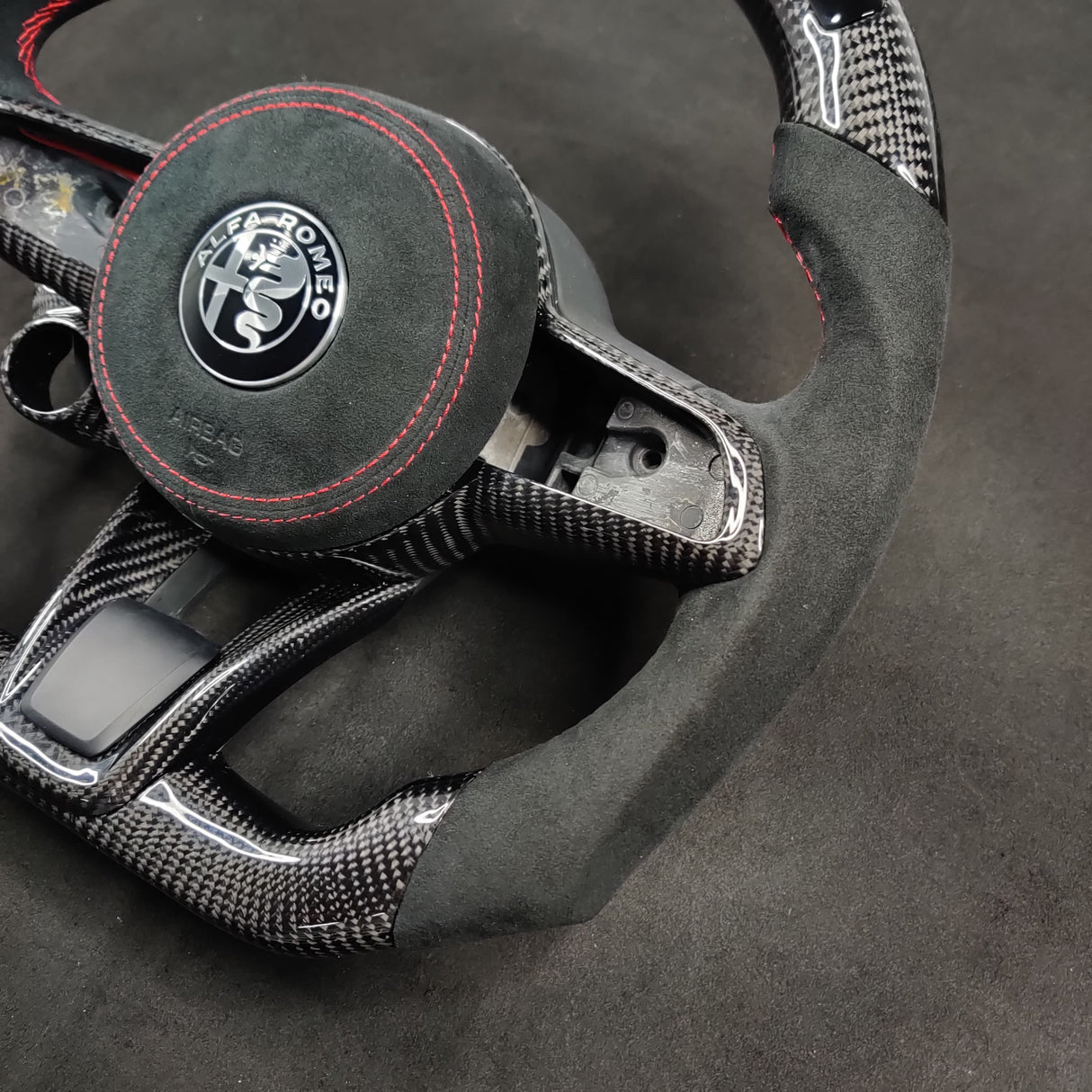 2017-2021 Alfa Romeo Stelvio Giulia Custom Carbon Fiber Steering Wheel - AutoLEDTech.com