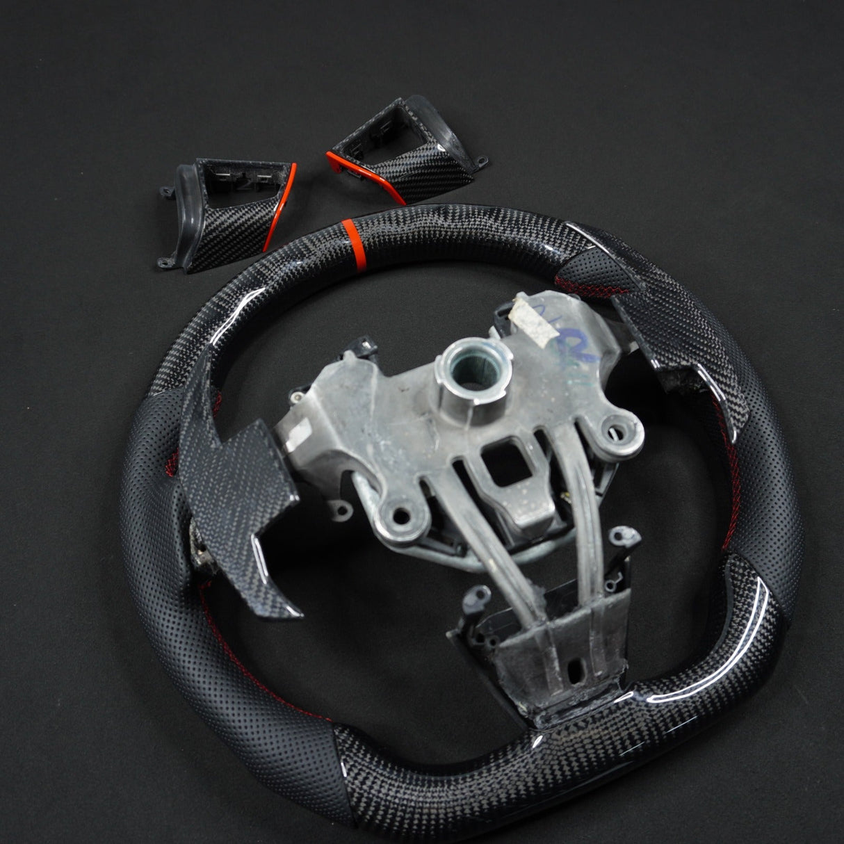 2013-2020 Cadillac CTS/ATS Carbon Fiber LED Steering Wheel - AutoLEDTech.com