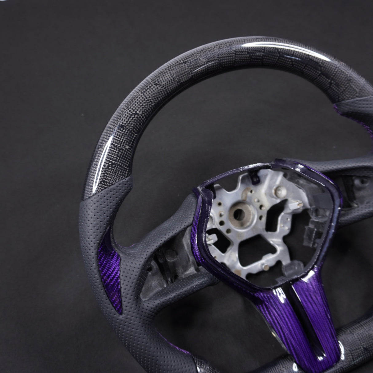 2007-2015 Infiniti G37 G35 Custom Carbon Fiber Steering Wheel - AutoLEDTech.com