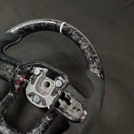 2023-2025+ Chevy Colorado Custom Carbon Fiber Steering Wheel - AutoLEDTech.com