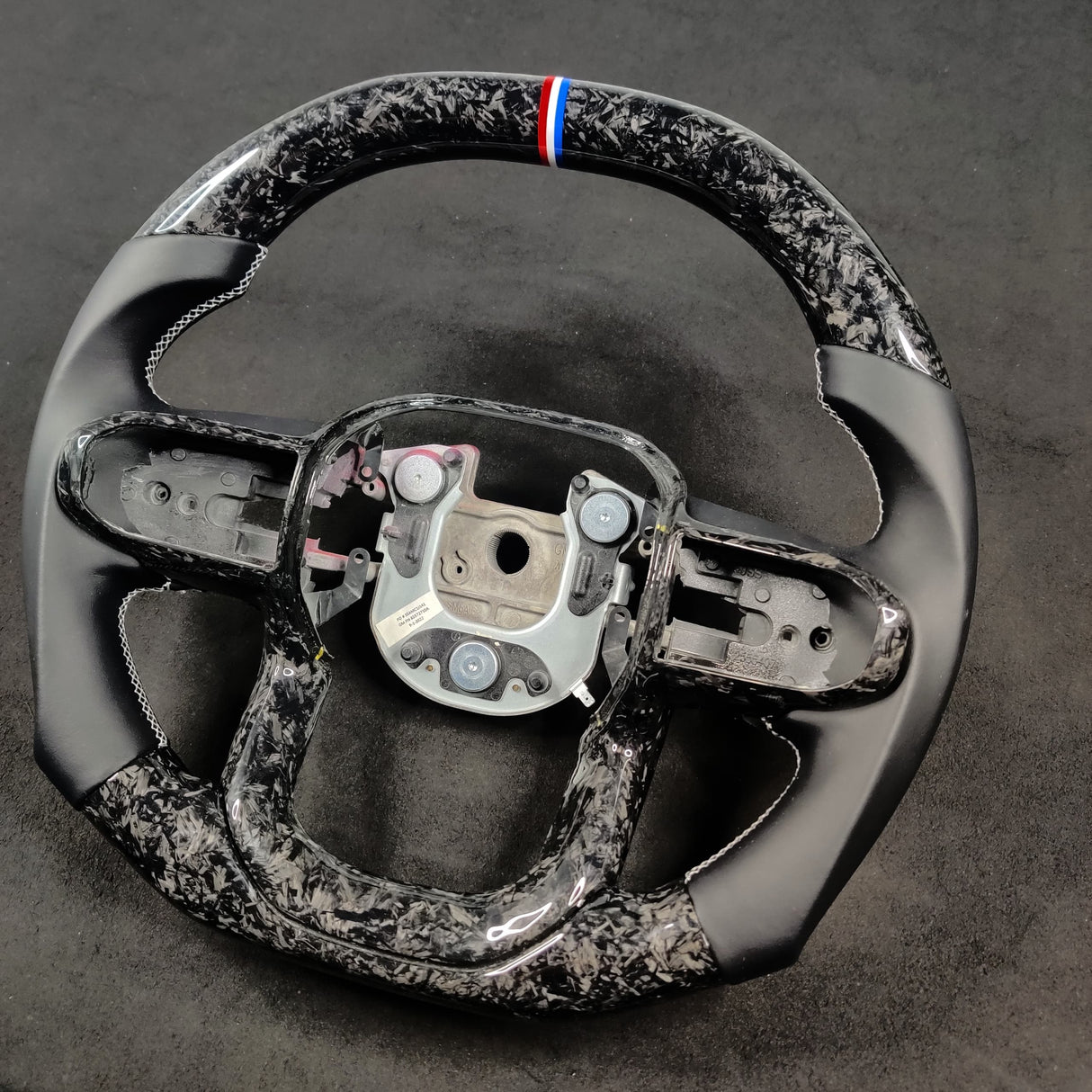 2023-2025+ Chevy Colorado Custom Carbon Fiber Steering Wheel - AutoLEDTech.com