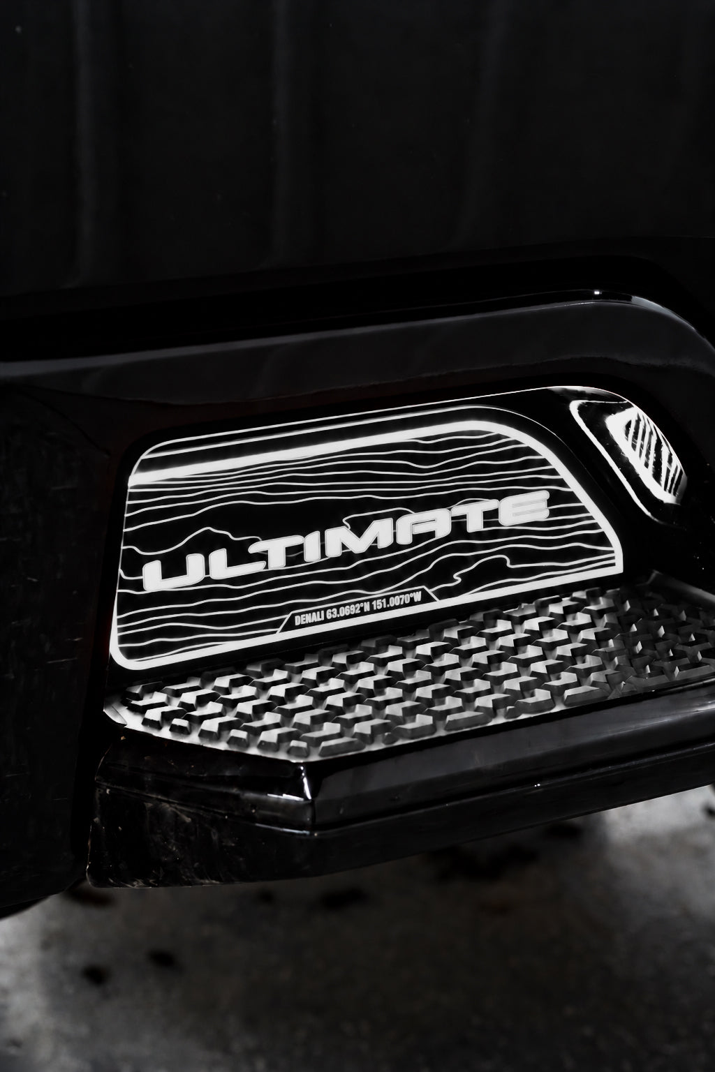 2020-2027+ GMC/Chevy HD Illuminated Side Step Inserts
