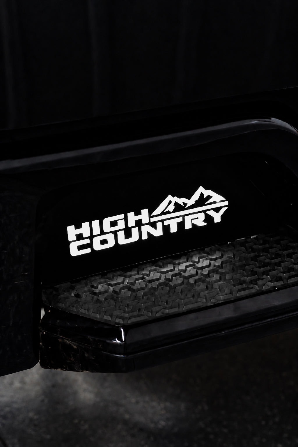 2020-2027+ GMC/Chevy HD Illuminated Side Step Inserts
