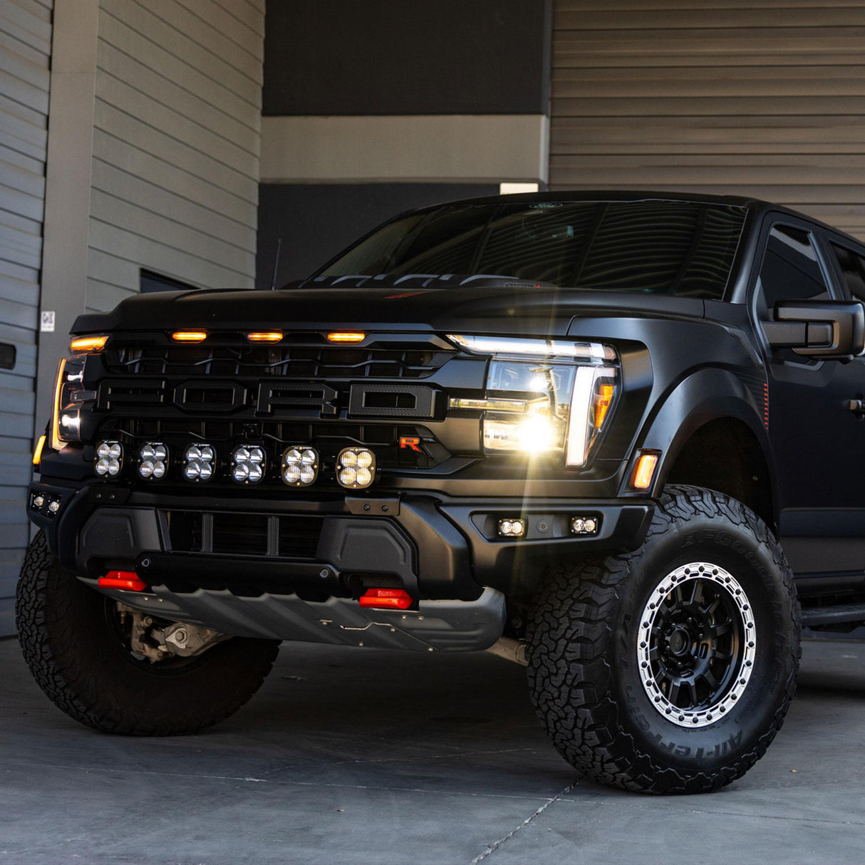 2024-2026+ Ford Raptor R/37 Baja Designs XL Linkable Bumper Light Kit