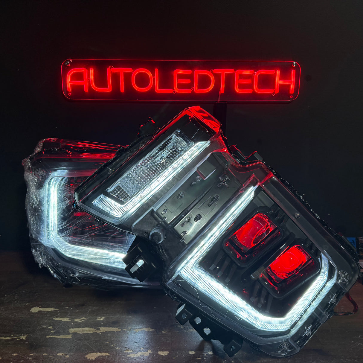 2020-2024 Chevrolet Silverado HD RGBW Flow Series HYBRID LED DRL Projector Replacement Headlights