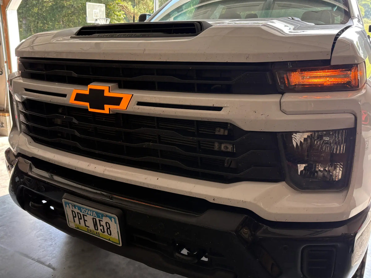 2020-2027 Chevy Silverado HD White/Amber Illuminated Bowtie Emblem