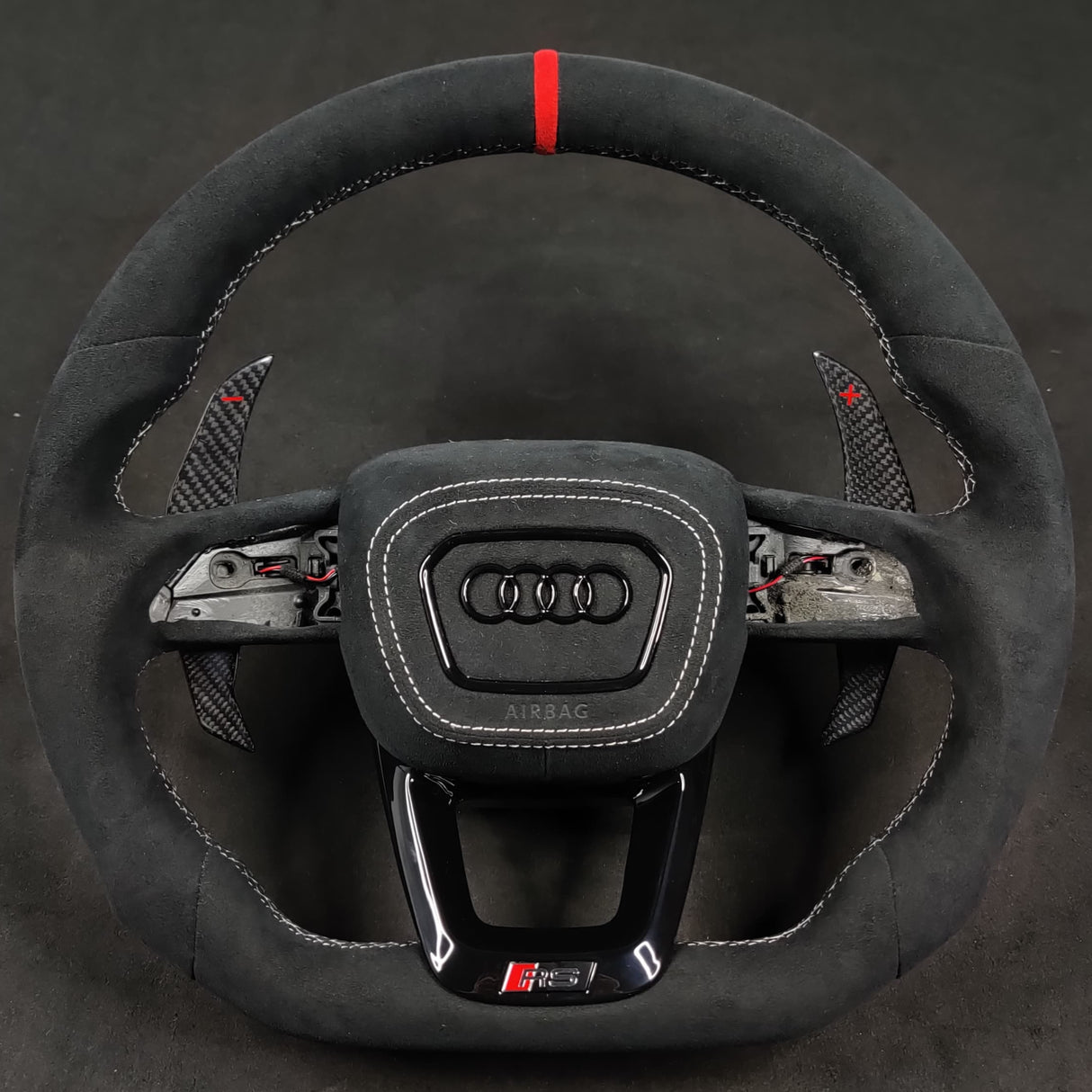 2015-2024 Audi Q3/Q5/Q7/Q8 Custom Carbon Fiber Steering Wheel