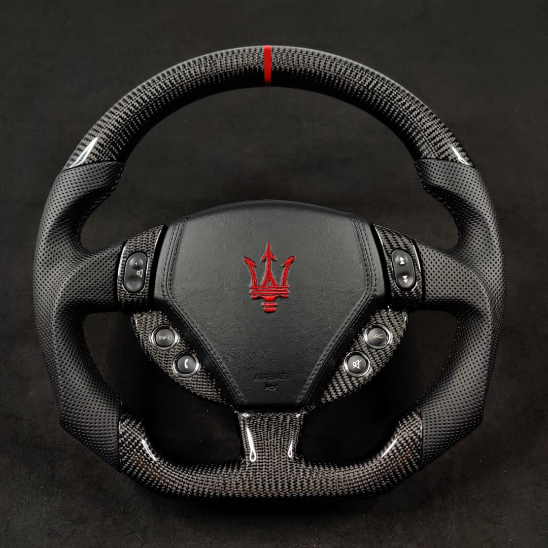 08-14 Maserati GranTurismo Custom Carbon Fiber Steering Wheel