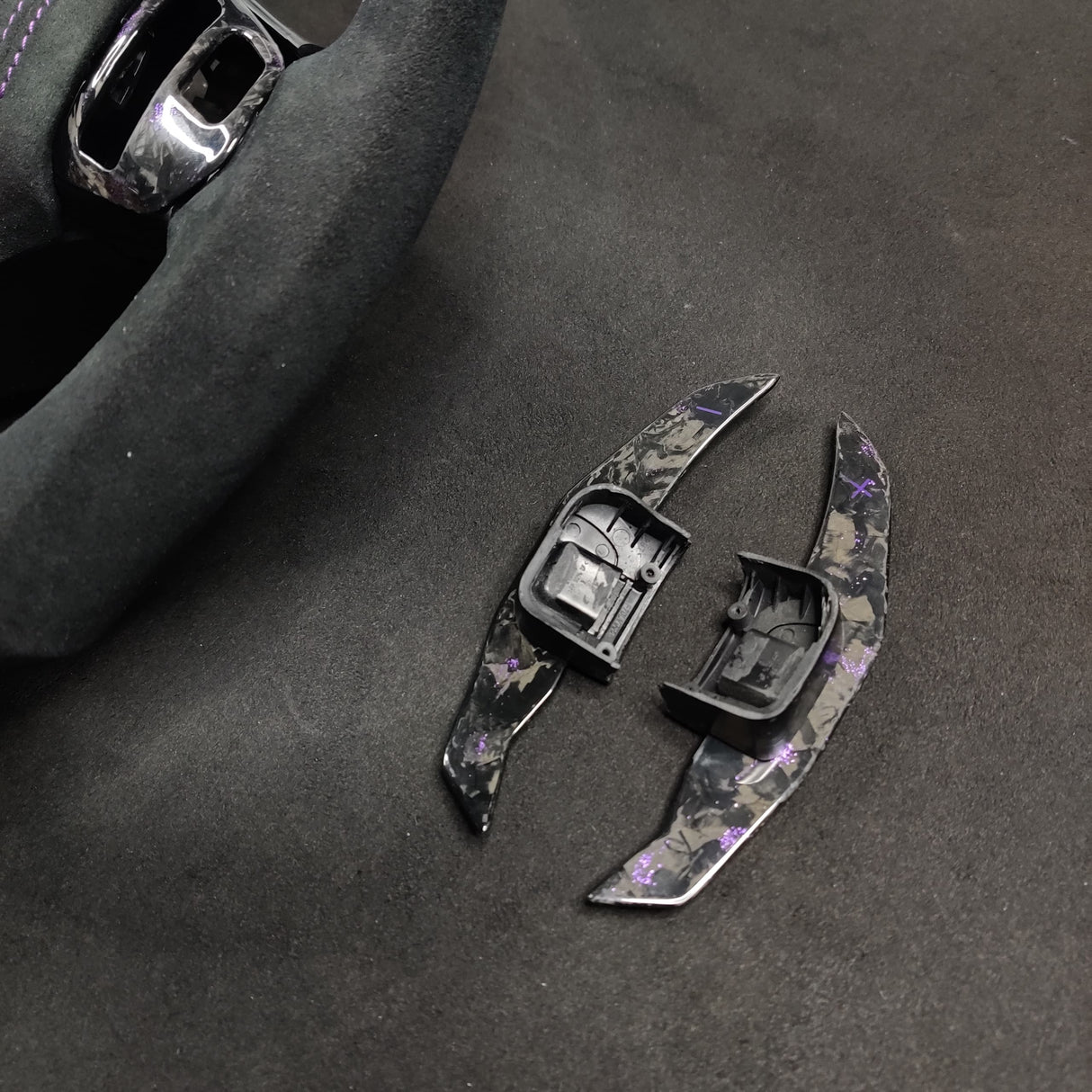 2006-2013 C6 Corvette Custom Carbon Fiber Steering Wheel - AutoLEDTech.com