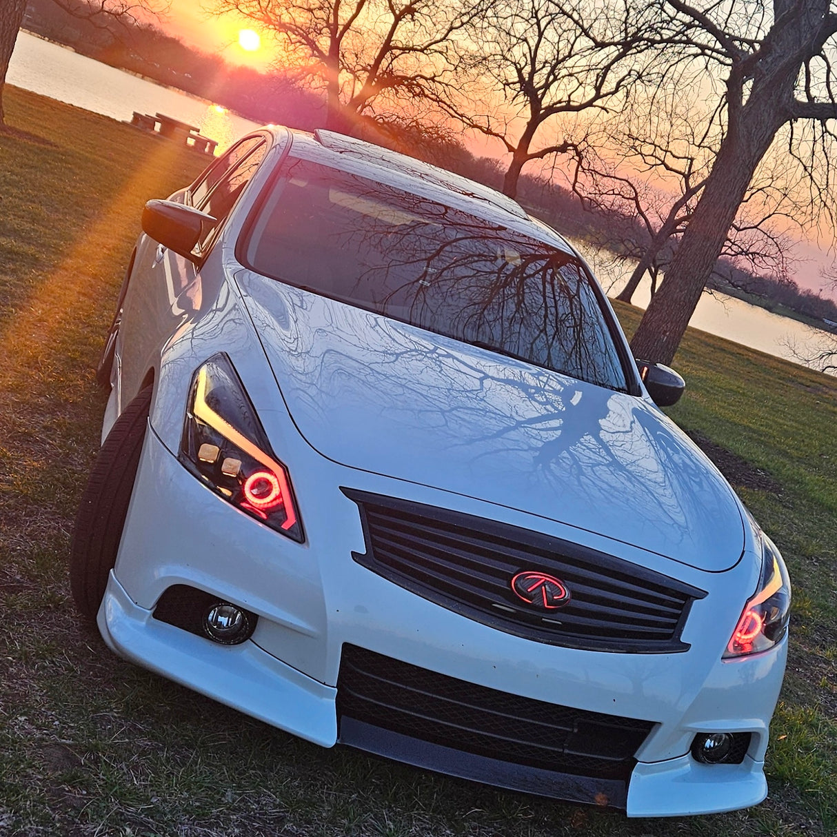 2010-2015 Infiniti G37/G25/Q40 Sedan RGBW Flow Series LED DRL Custom Headlights (GTR Replica)