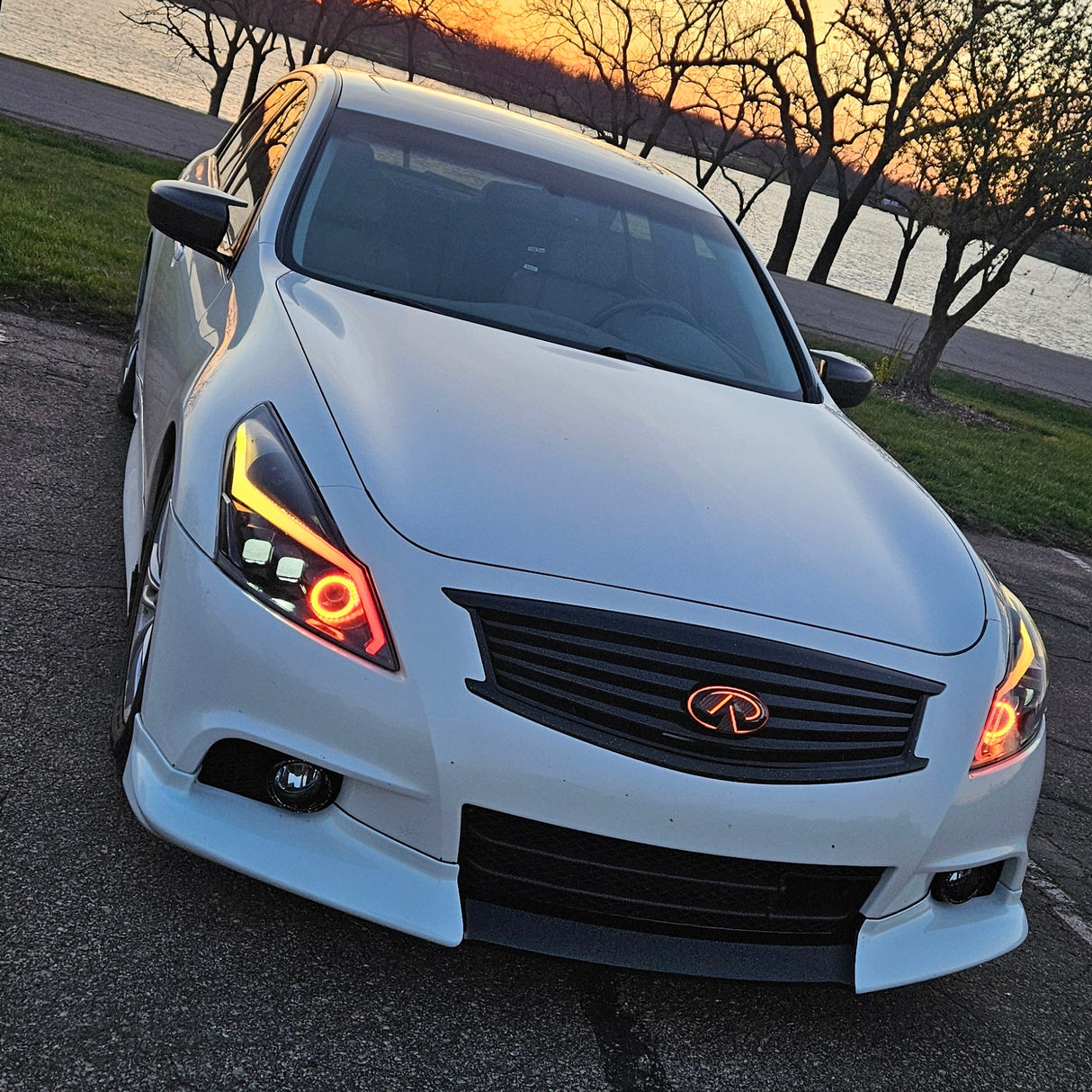 2010-2015 Infiniti G37/G25/Q40 Sedan RGBW Flow Series LED DRL Custom Headlights (GTR Replica)