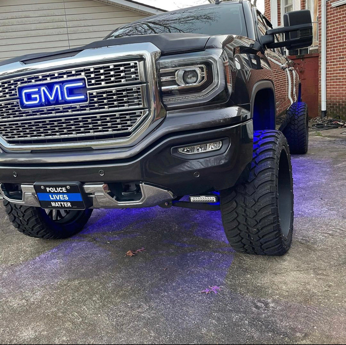 Illuminated GMC RGBW LED Badge Emblem Logo (RGBW | Flow Series) LED headlight kit AutoLEDTech Oracle Lighting Trendz Flow Series RGBHaloKits OneUpLighting Morimoto