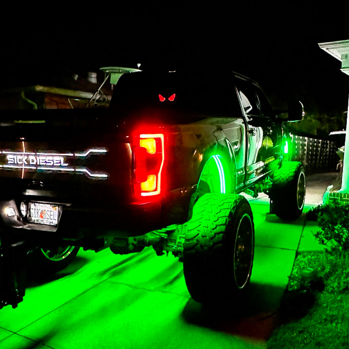 White or RGBW LED Fender Well Arch Lights Kit