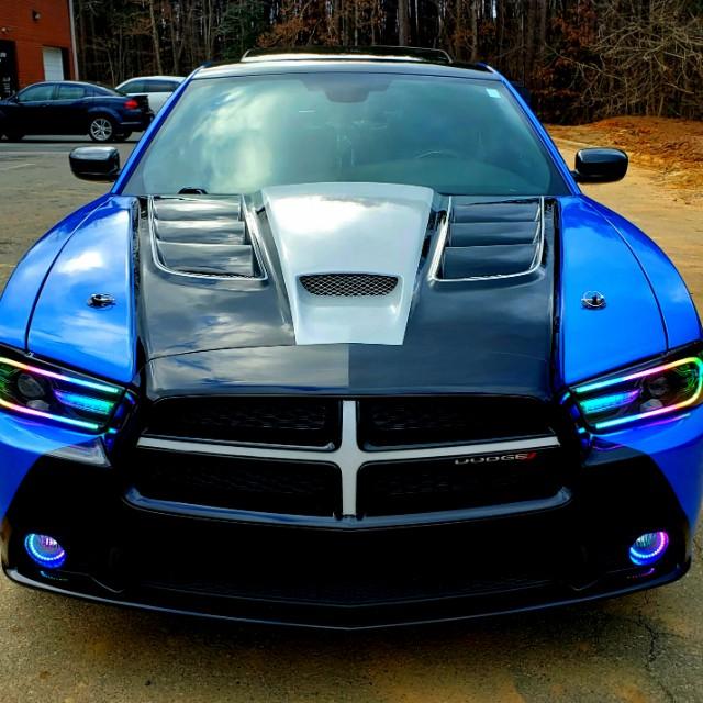 2011-2014 Dodge Charger RGBW Color-Chasing LED DRL Halo Projector Headlights - 2015+ Style Design LED headlight kit AutoLEDTech Oracle Lighting Trendz Flow Series RGBHaloKits OneUpLighting Morimoto